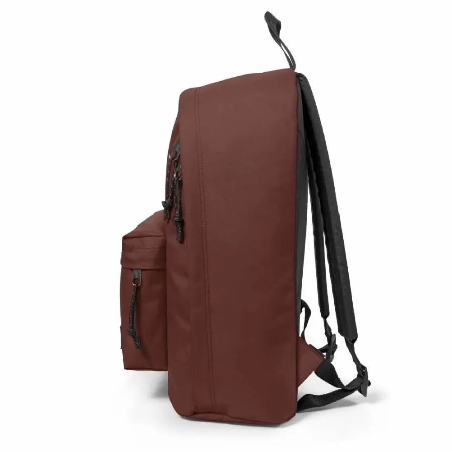 Eastpak rugzak Out of Office Mud Brown