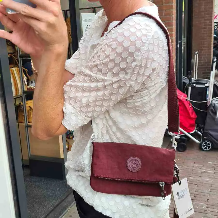 Kipling Lynne kleine clutch Intense Maroon